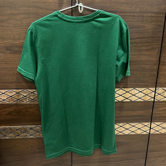 United Colors of Benetton Men's Green T Shirt - Picture 3 of 3